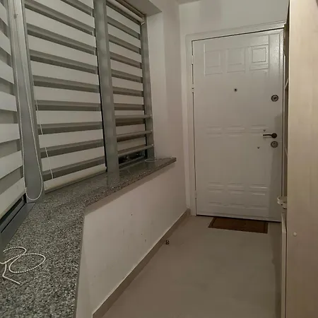 Denize Sifir Guenluek Kiralik Daire Апартаменти Аланія